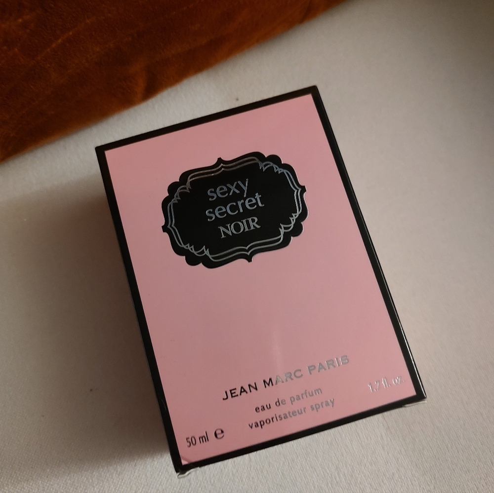 New Jean Marc Paris Sexy Secret Noir Eau de Parfum/6 Samples Of Perfume